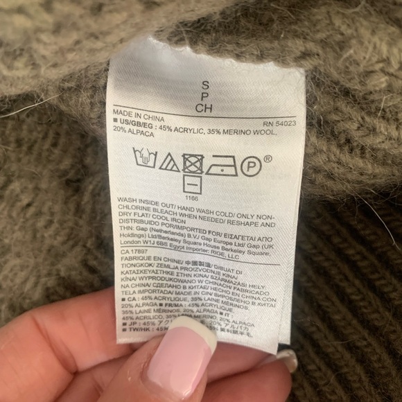 Banana Republic Turtleneck woman’s Sweater size S/P - Picture 4 of 6